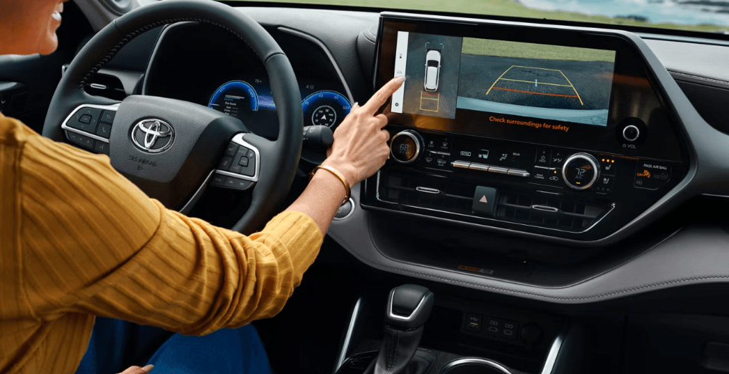 Choosing a Toyota Highlander for Busy Family Life